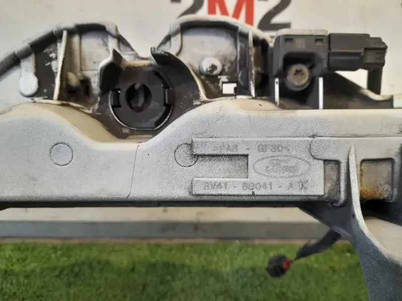 Rivestimento Frontale ANT 8V418B041AK Ford KUGA I 2008