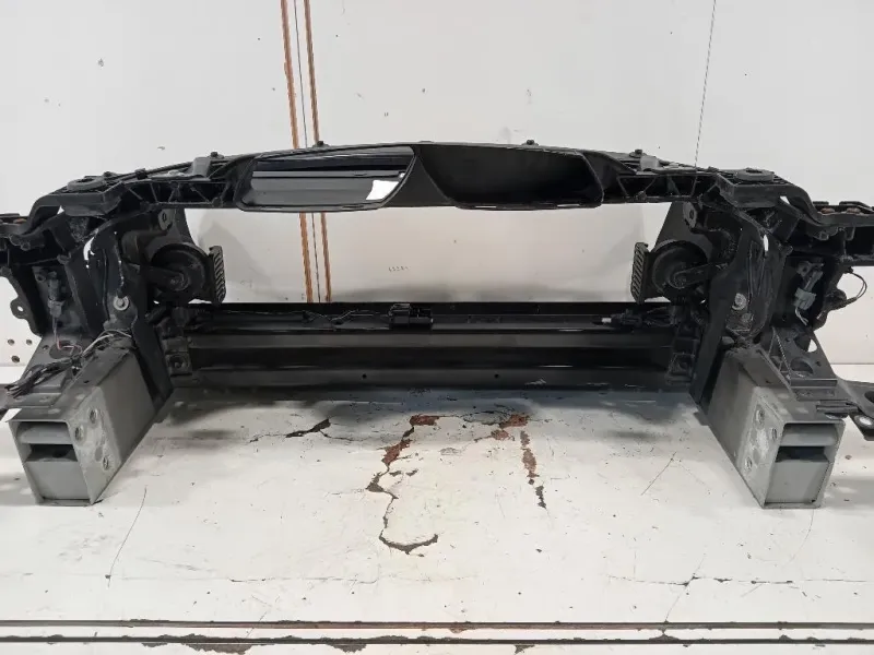 Rivestimento Frontale ANT GX73-13N079-A Jaguar XE 2015