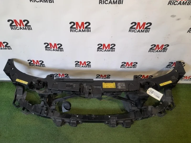 Rivestimento Frontale ANT LR054853 Land Rover Discovery III 2005