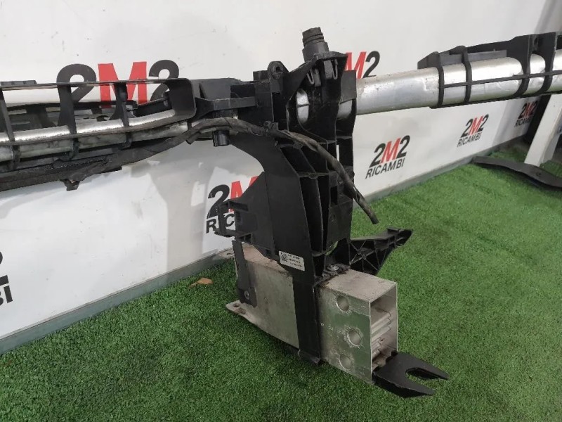 Rivestimento Frontale ANT A2466200234 Mercedes Classe A W176 2013