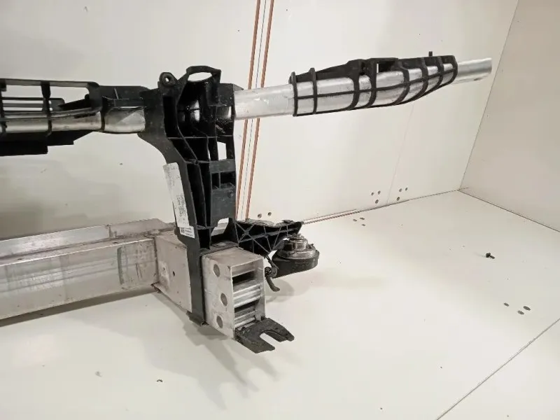 Rivestimento Frontale ANT A2466200195 W246 Mercedes Classe A W176 2013