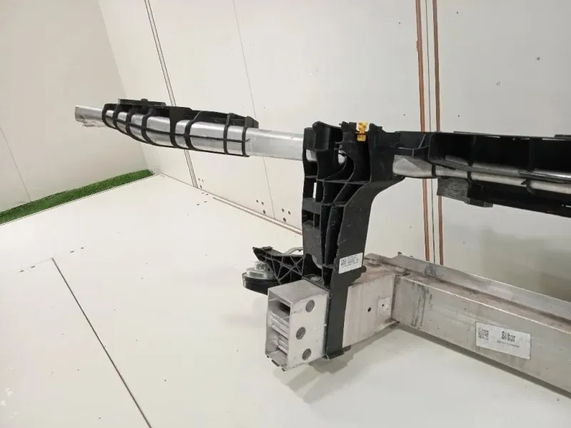 Rivestimento Frontale ANT A2466200195 W246 Mercedes Classe A W176 2013