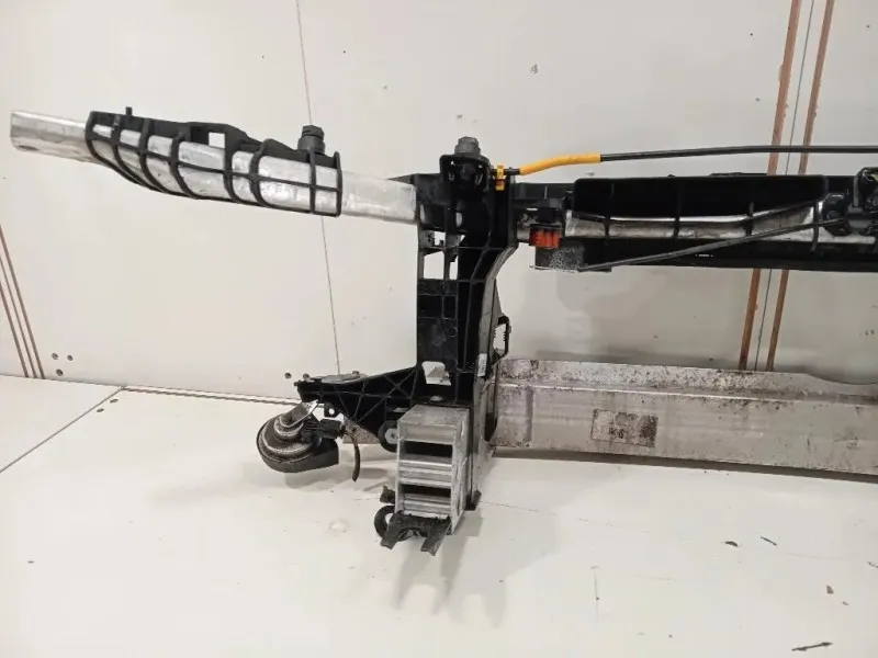 Rivestimento Frontale ANT A2466200315 Mercedes Classe A W176 2013