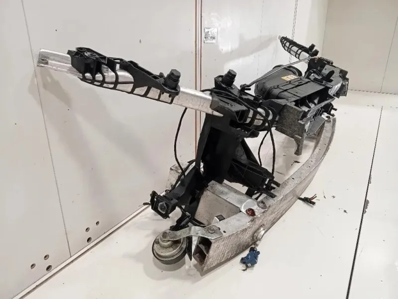 Rivestimento Frontale ANT A2466200315 Mercedes Classe A W176 2013