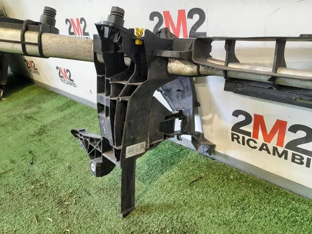 Rivestimento Frontale ANT A2466200234 Mercedes Classe A W176 2015