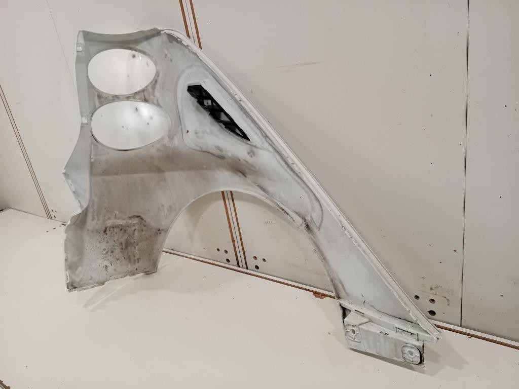Rivestimento Frontale ANT 1240211B346965 Mercedes Classe E C124 1987