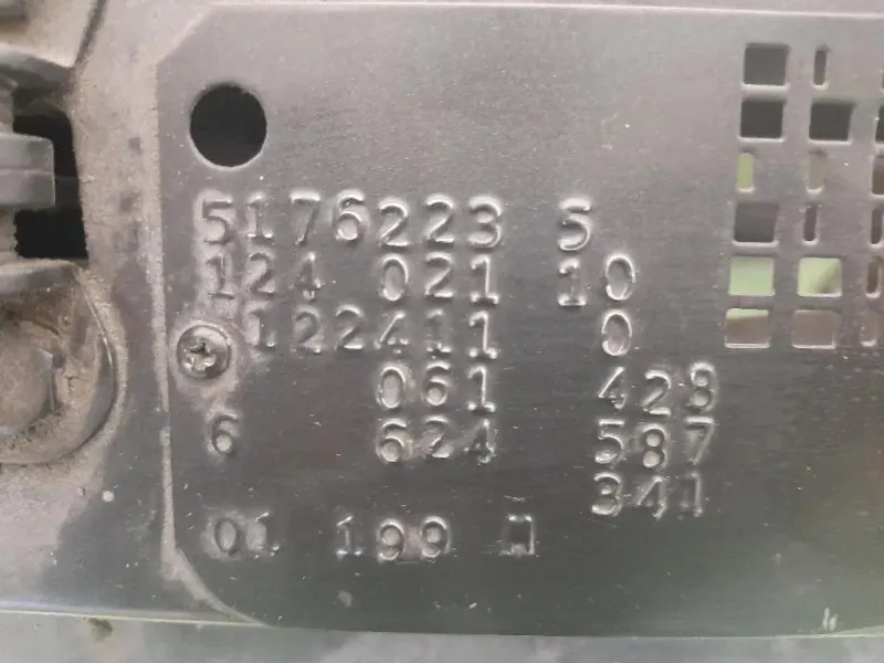 Rivestimento Frontale ANT 1240211B346965 Mercedes Classe E C124 1987