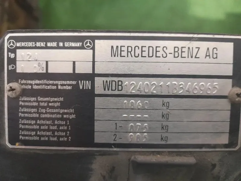 Rivestimento Frontale ANT 1240211B346965 Mercedes Classe E C124 1987