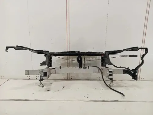 Rivestimento Frontale ANT RIVESTIMENTO FRONTALE ANT Mercedes Classe E W212 2013