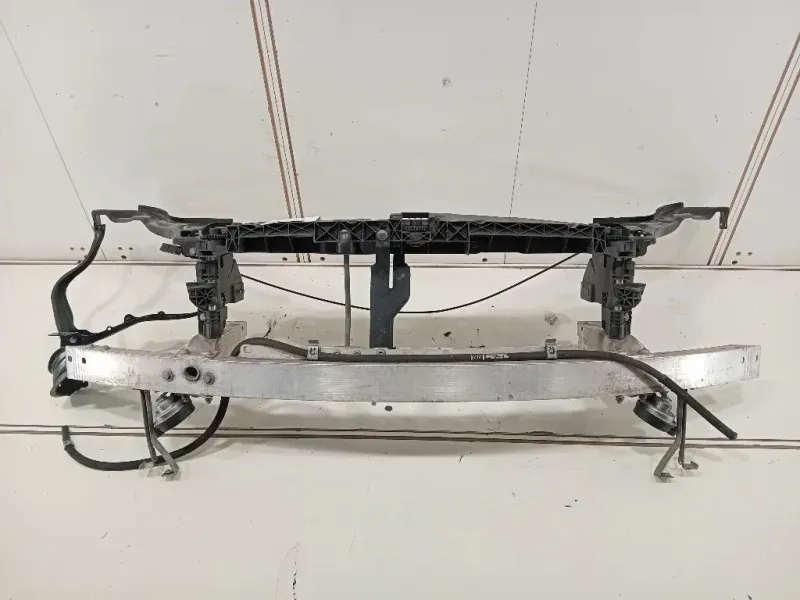 Rivestimento Frontale ANT RIVESTIMENTO FRONTALE ANT Mercedes Classe E W212 2013