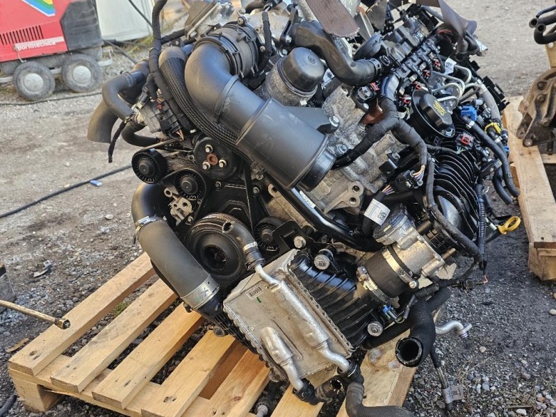 Motore Completo 204DT 179 CV 132 KW Jaguar XE 2015