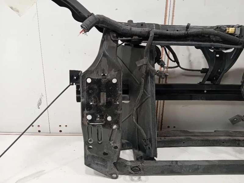 Rivestimento Frontale ANT 62500JD20A Nissan Qashqai I 2007