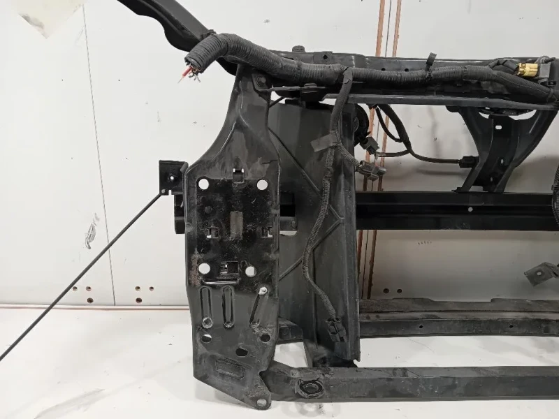 Rivestimento Frontale ANT 62500JD20A Nissan Qashqai I 2007