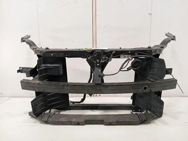 Rivestimento Frontale ANT 62500JD20A Nissan Qashqai I 2007