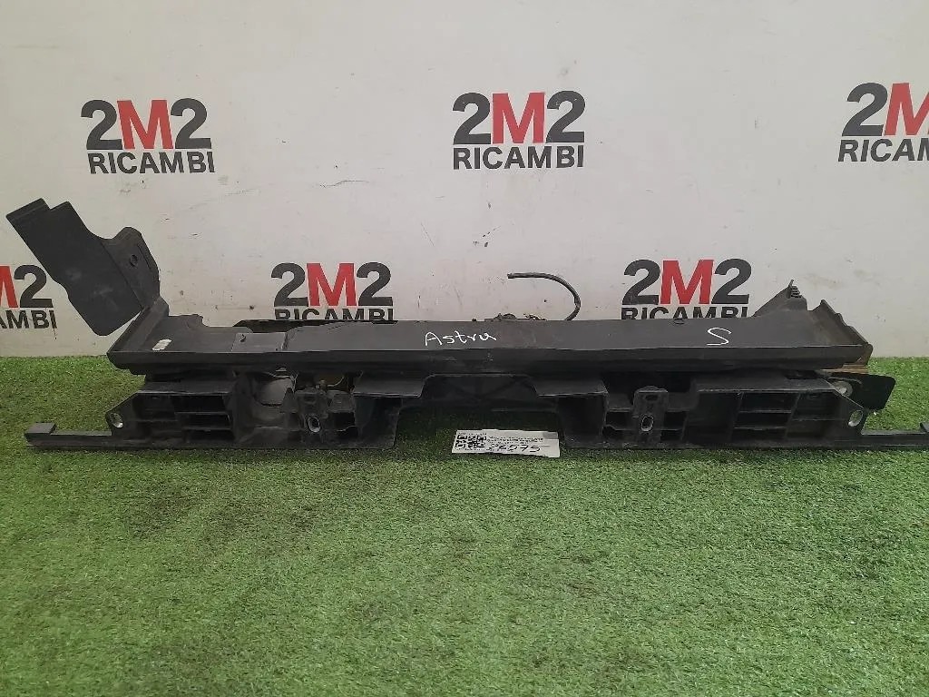 Rivestimento Frontale ANT 13312474 Opel Astra J SW 2010