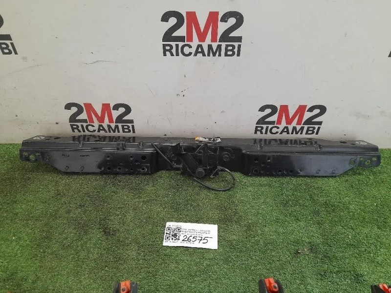 Rivestimento Frontale ANT 13312474 Opel Astra J SW 2010