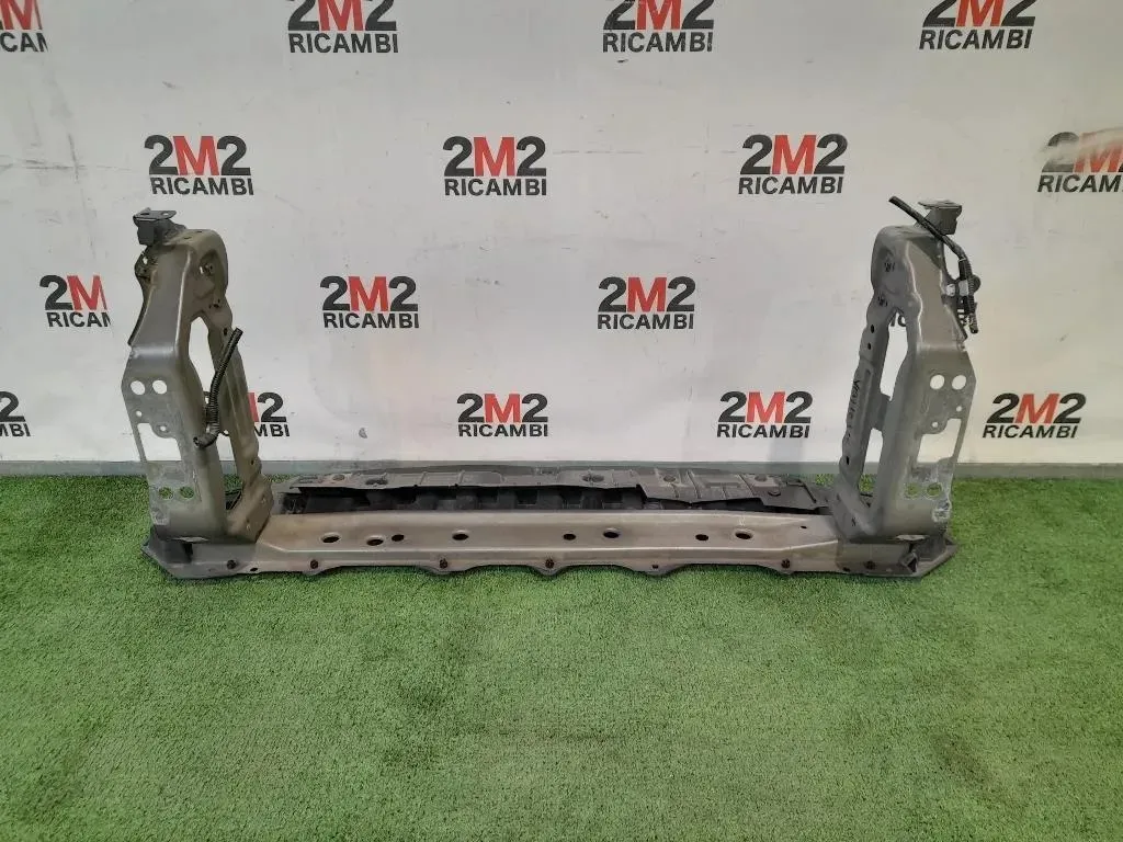 Rivestimento Frontale ANT Toyota Yaris IV 2014