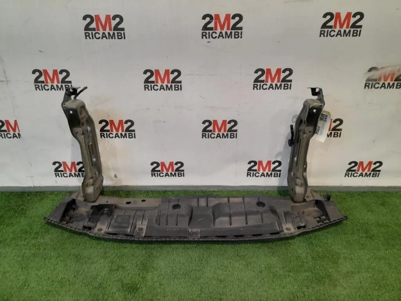 Rivestimento Frontale ANT  Toyota Yaris IV 2014