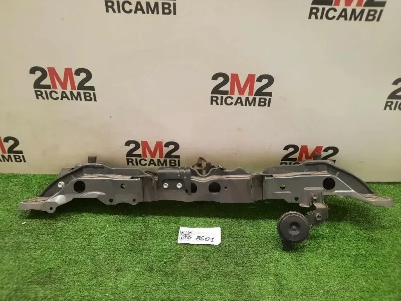 Rivestimento Frontale ANT Toyota Yaris IV 2014