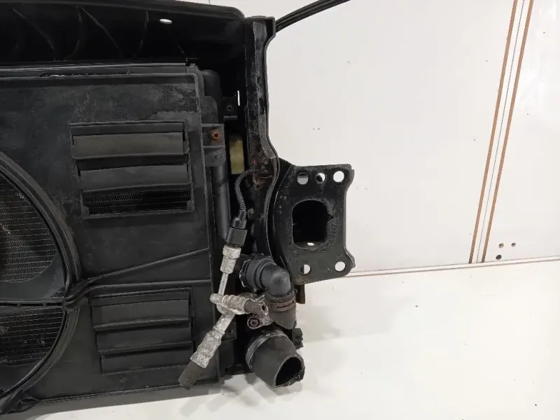 Rivestimento Frontale ANT 5K0805588E Volkswagen GOLF VI 2009