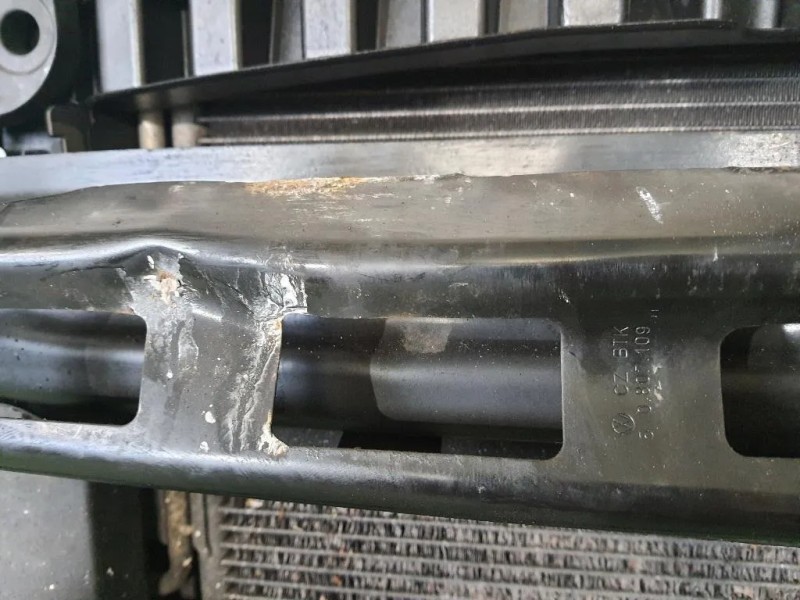 Rivestimento Frontale ANT  Volkswagen GOLF VI 2009