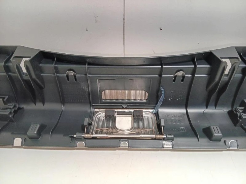 Rivestimento Lamiera POST 8W9864513 Audi A4 8W5 Avant 2015