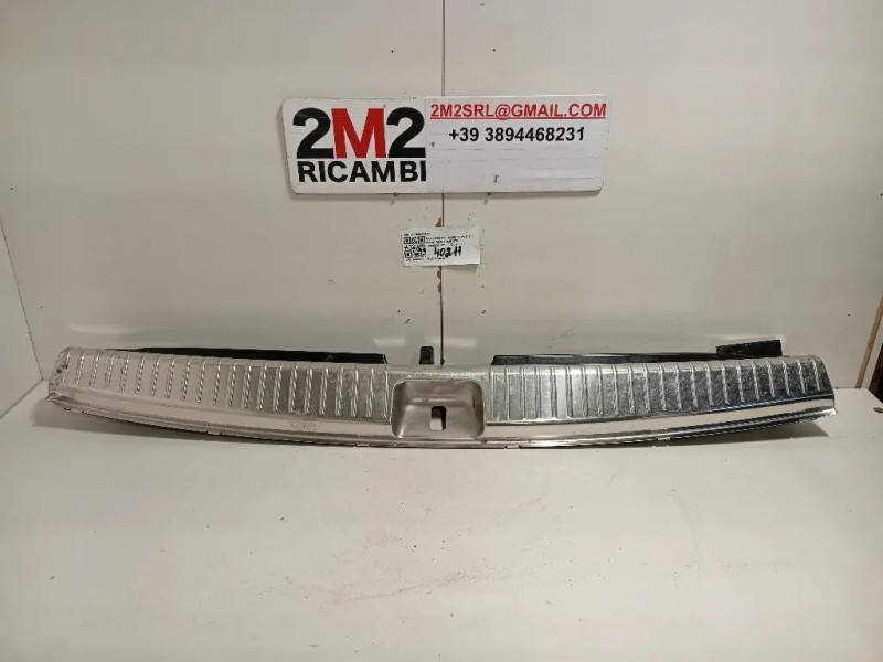 Rivestimento Lamiera POST A2056900605 Mercedes Classe C W205 2014