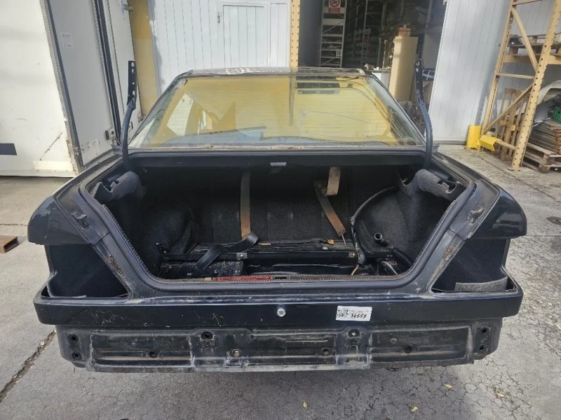 Rivestimento Lamiera POST A1246304321 Mercedes Classe E W124 1985