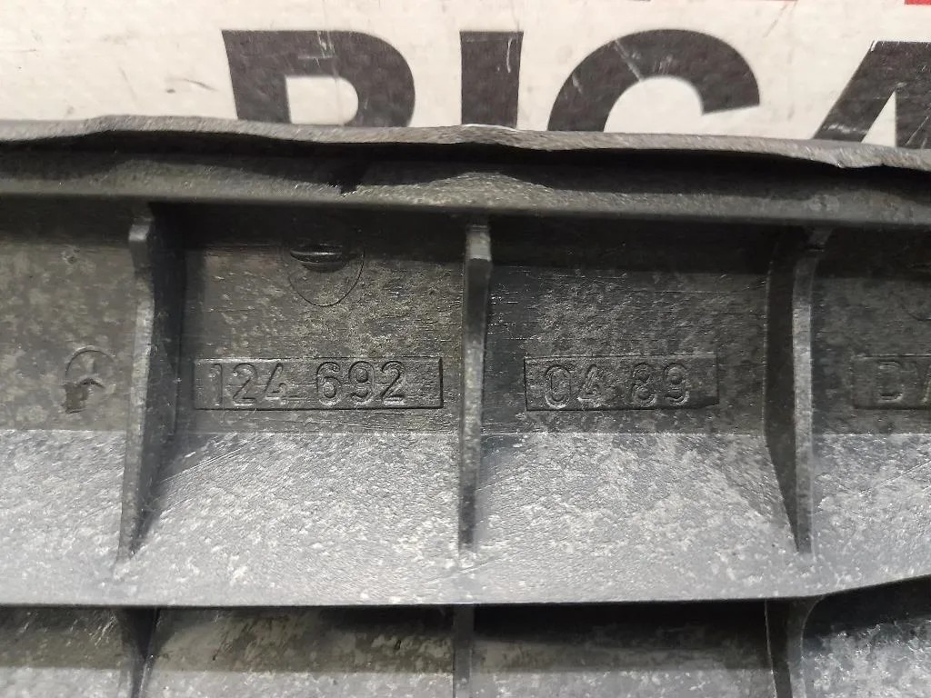 Rivestimento Montante Parabrezza Supint DX 1246920489 Mercedes Classe E W124 1985