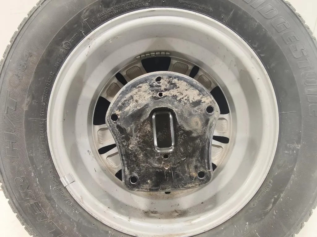 Ruota DI Scorta POST RUOTA DI SCORTA POST Suzuki Jimny I 1999