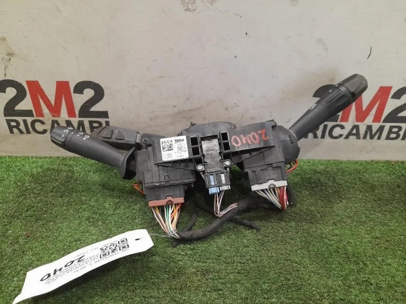 Scatola Commutatori Piantone Sterzo 255678729R Dacia Duster I 2014