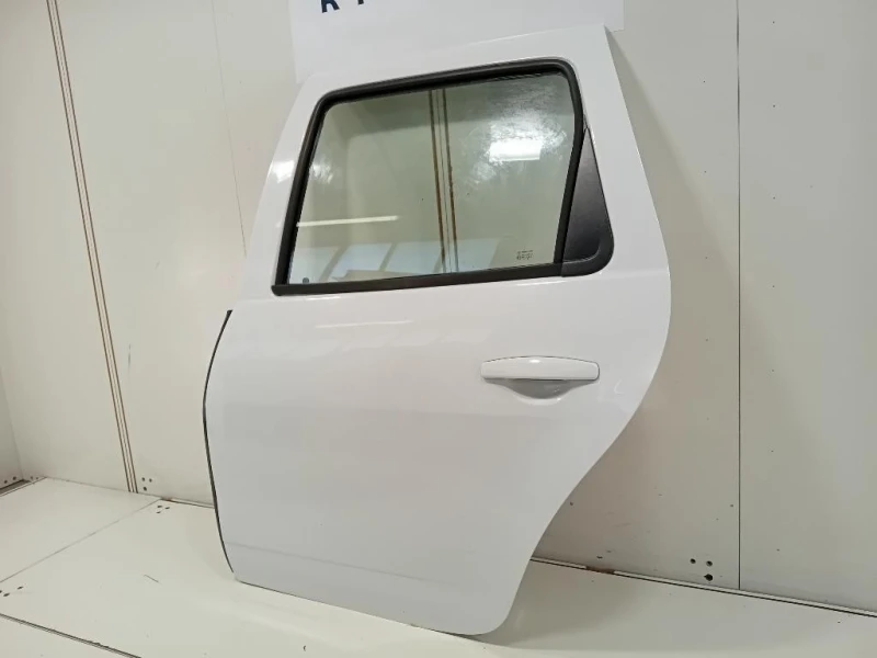Porta POST SX 821012768R Dacia Duster I 2014