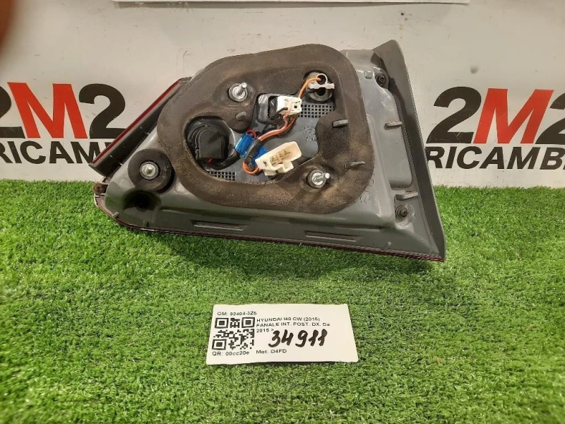 Fanale INT POST DX 92404-3Z5 Hyundai I40 CW 2015
