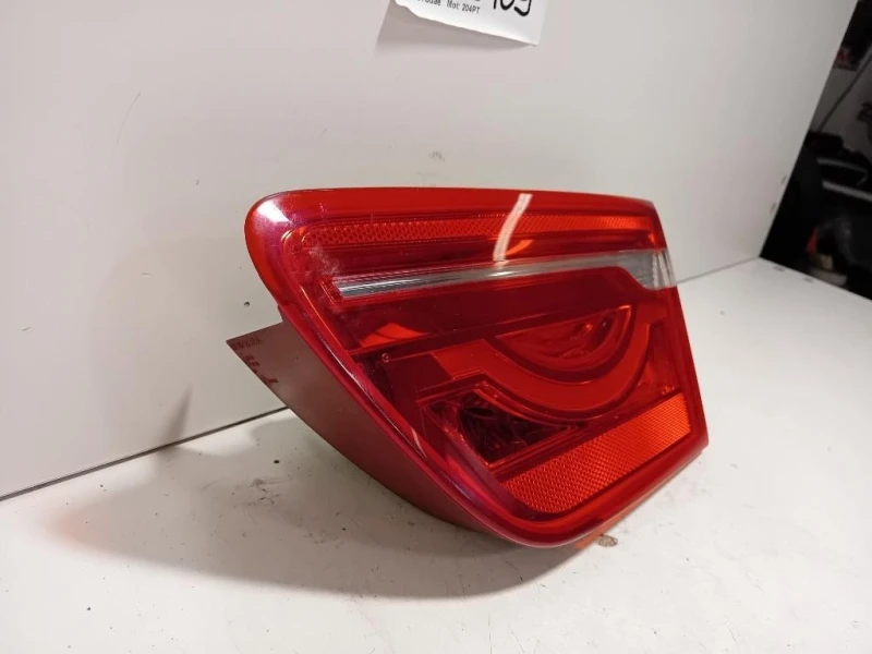 Fanale INT POST DX T4N7914 Jaguar XE 2015