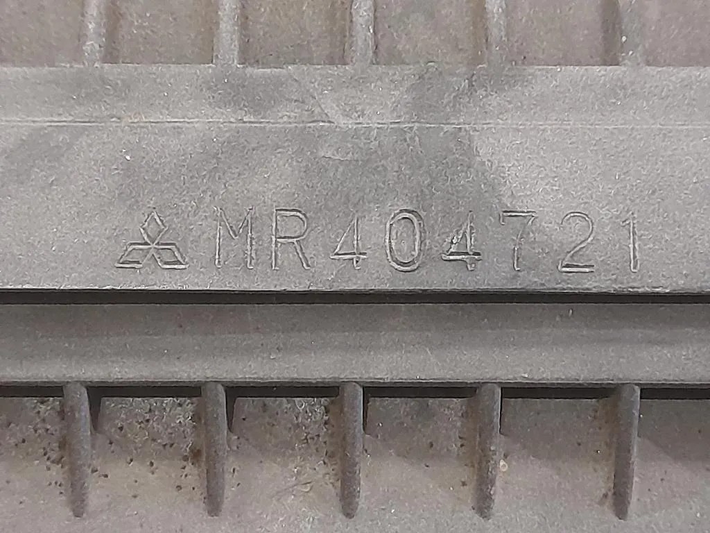 Scatola Filtro ARIA MR404721 Mitsubishi Pajero III 2000