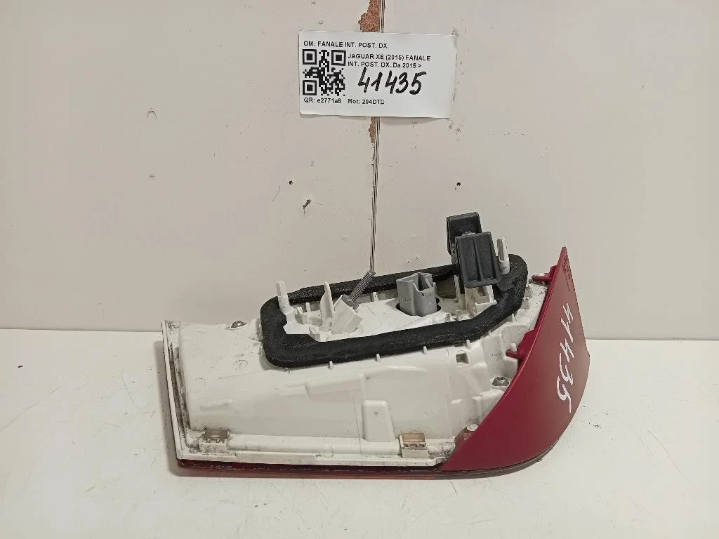 Fanale INT POST DX T4N39462 Jaguar XE 2015