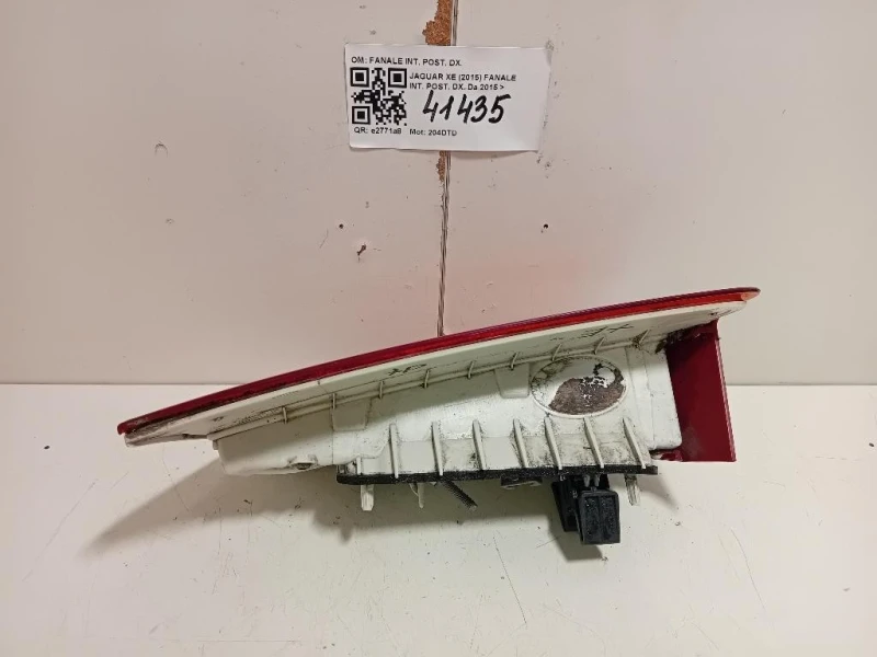 Fanale INT POST DX T4N39462 Jaguar XE 2015