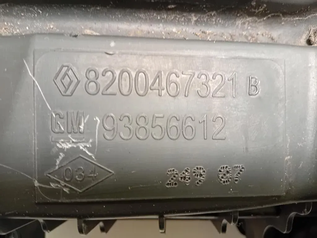 Scatola Filtro ARIA 8200467321 Opel Vivaro A 2007