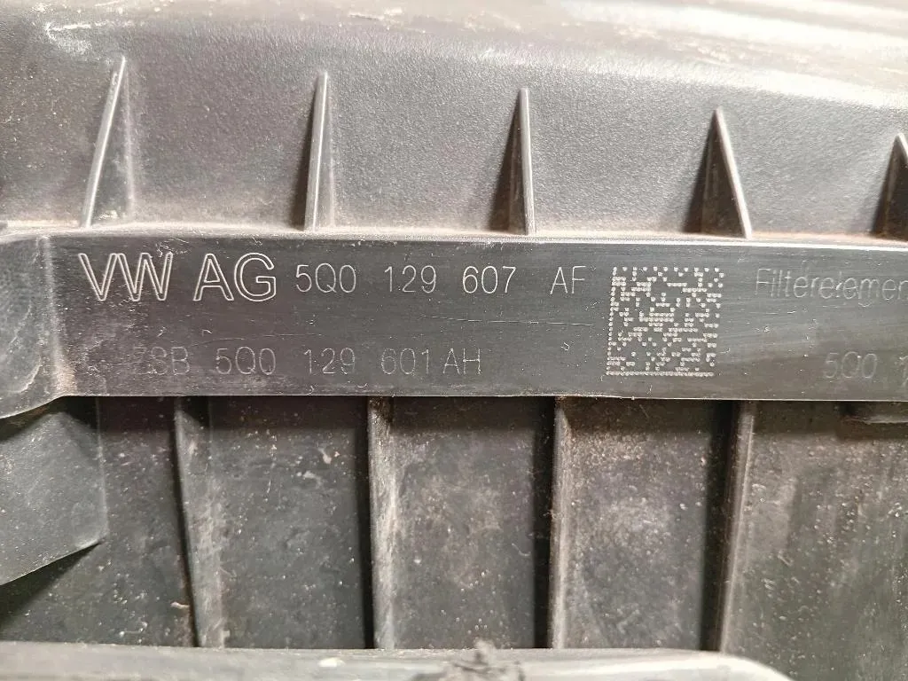 Scatola Filtro ARIA 5Q0 129 607 AF Volkswagen GOLF VI 2009