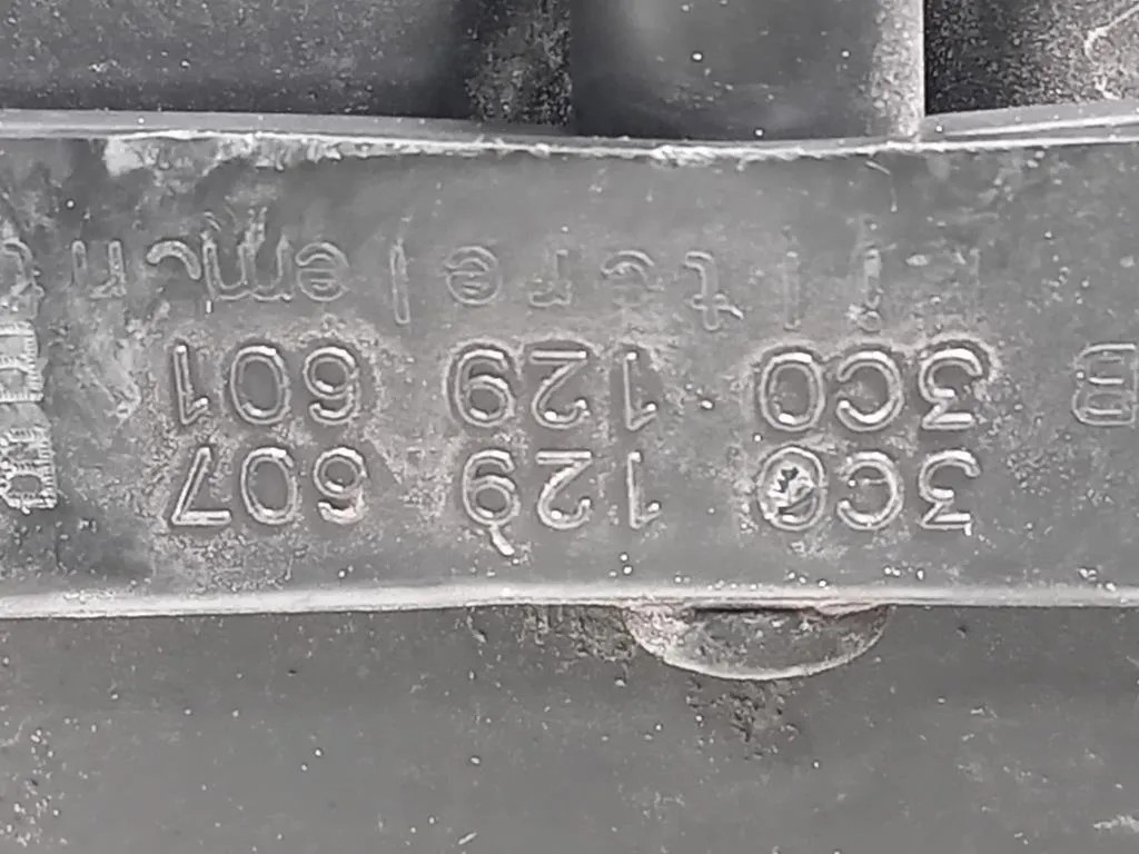 Scatola Filtro ARIA 3C0 129 607 BC Volkswagen Jetta IV 2010