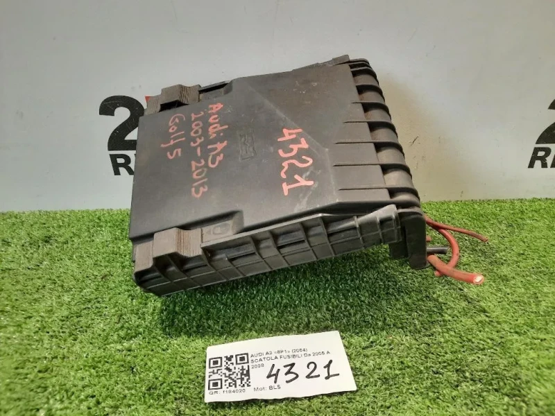 Scatola Fusibili 1K0937125 CANTRALINA ANTERIORE Audi A3 8P1 2004