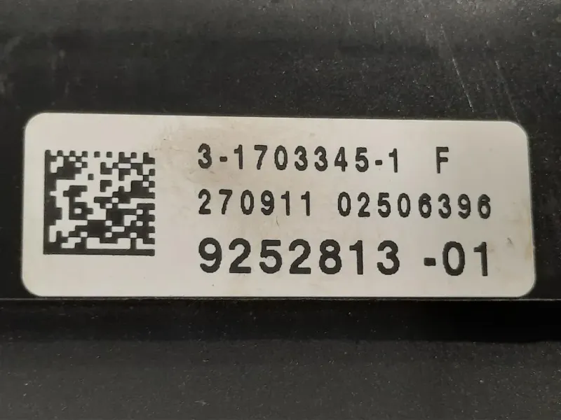 Scatola Fusibili 1670499-1 Bmw Serie 5 F10 Berlina 2010