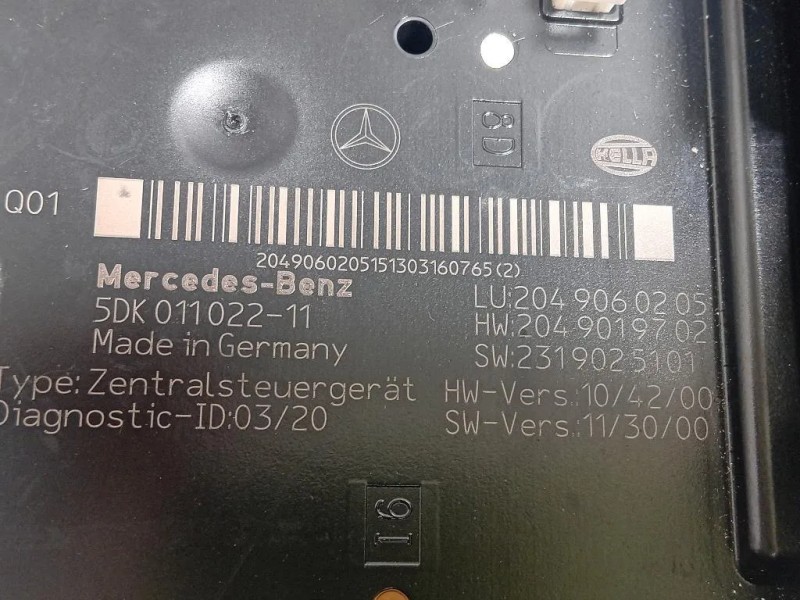 Scatola Fusibili 2049060205 Mercedes Classe C W204 2011