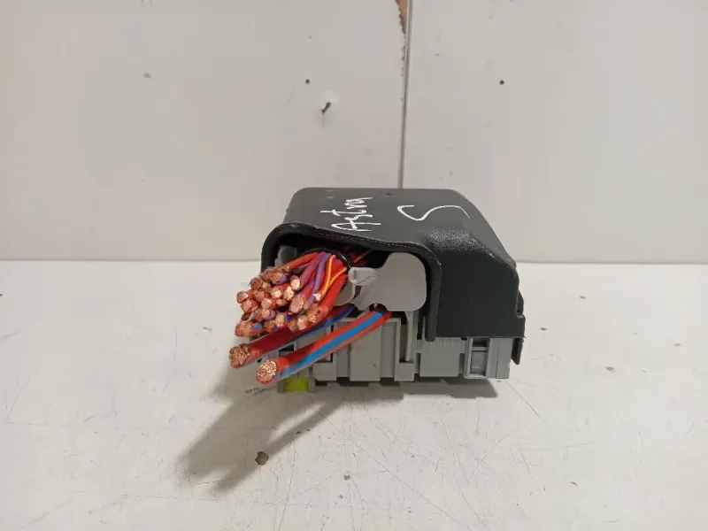 Scatola Fusibili 13222786 Opel Astra J 2012