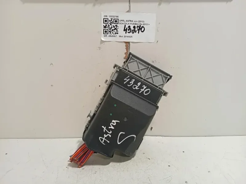 Scatola Fusibili 13222786 Opel Astra J 2012