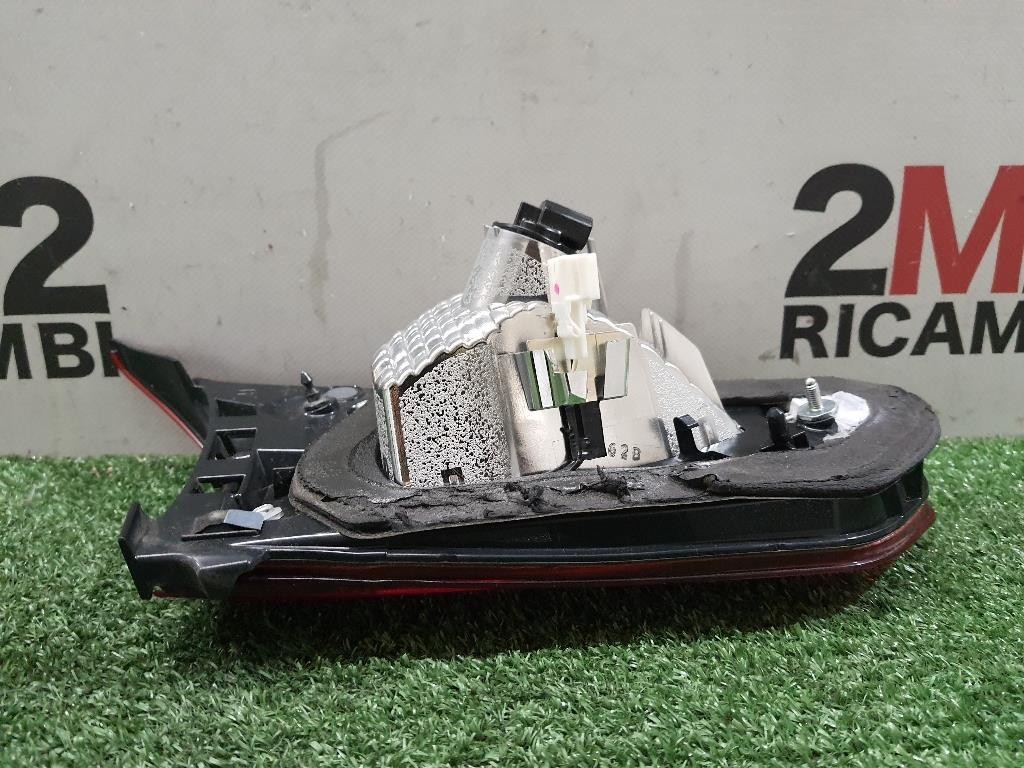 Fanale INT POST DX BJT6513F0A Mazda 3 III 2014