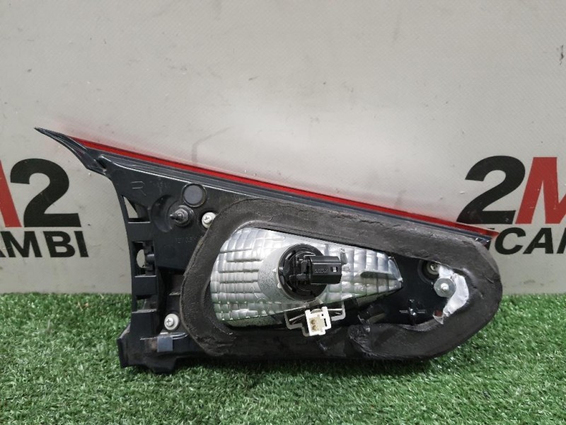 Fanale INT POST DX BJT6513F0A Mazda 3 III 2014