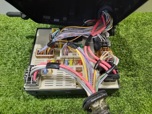 Scatola Fusibili 284B60008R Renault Mégane III 2009