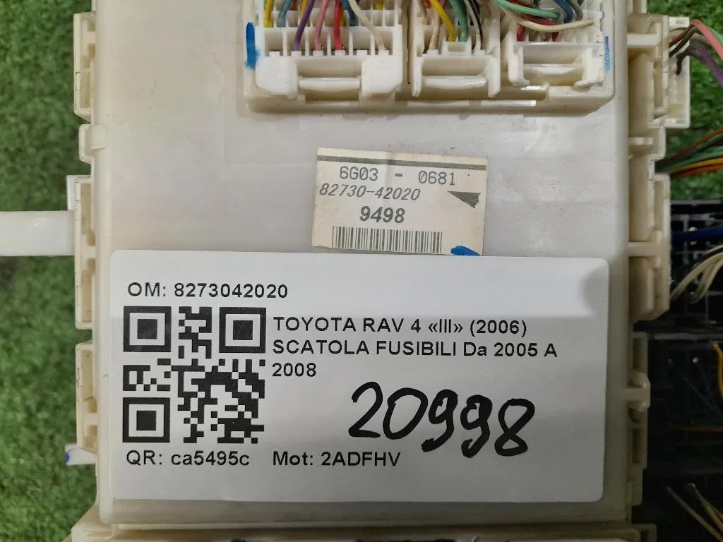 Scatola Fusibili 8273042020 Toyota RAV 4 III 2006