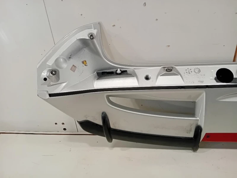 Spoiler Frangivento POST 8A6J-44210-AE Ford Fiesta VI 2012
